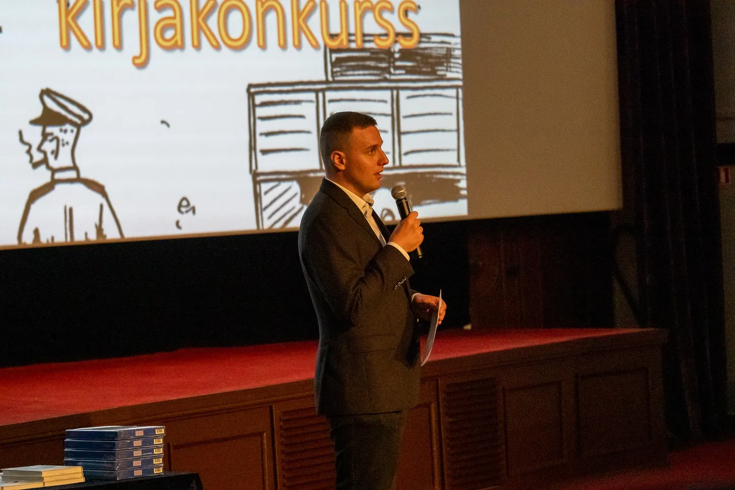 Eesti Mälu Instituudi juhatuse liige Sergei Metlev 4. juunil 2021 Tallinnas Sõpruse kinos kirjakonkursi "Kiri küüditatule" auhinnatseremoonial.