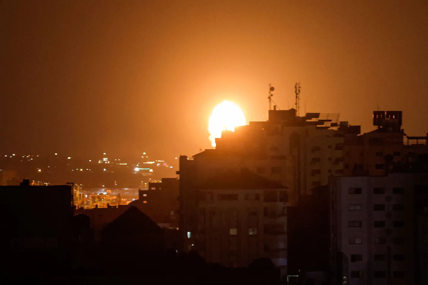 Iisraeli õhulöök Gaza sektorisse.