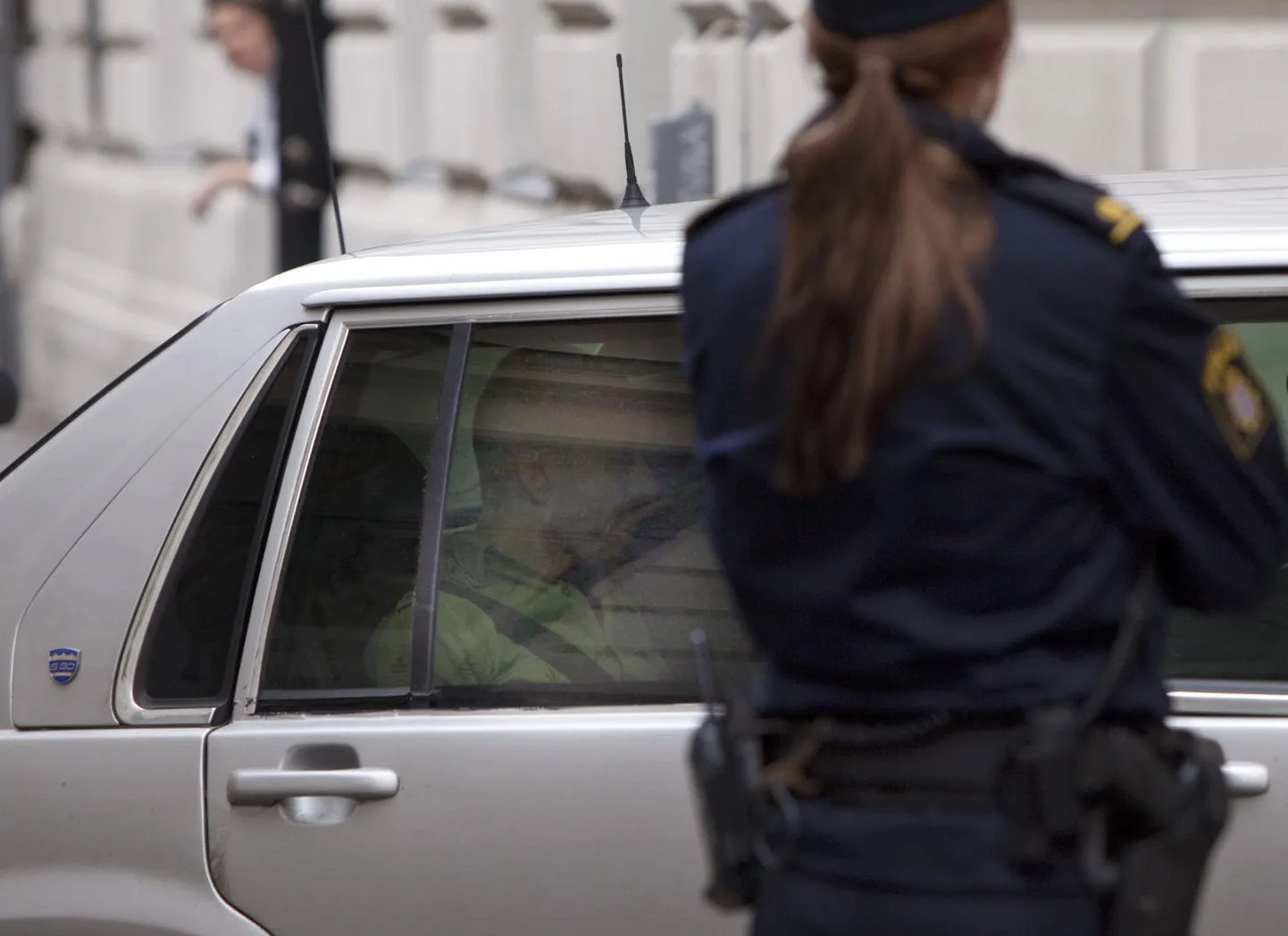 38-aastane arvatav tulistaja Malmö ringkonnakohtu hoone ees olevas autos.