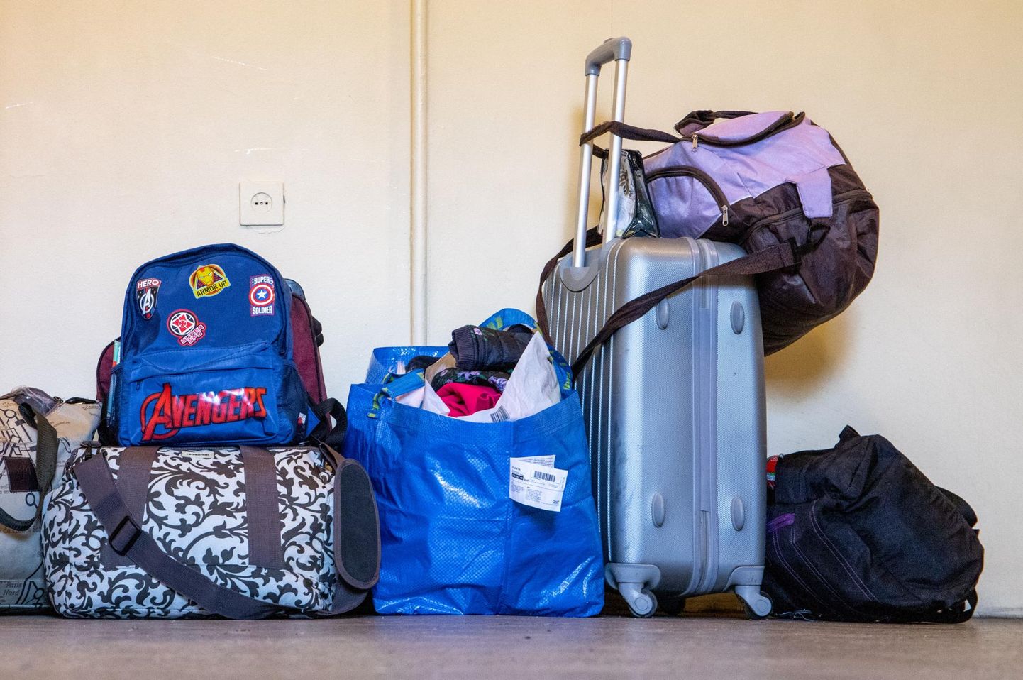 Багаж украинских беженцев, прибывающих в Пярну.