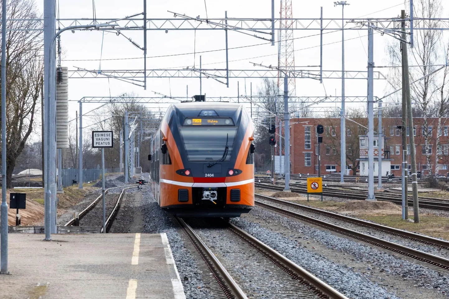 Lubatud kiireid elektrironge pole Tallinna ja Tartu vahele loota enne tuleva aasta neljandat kvartalit.