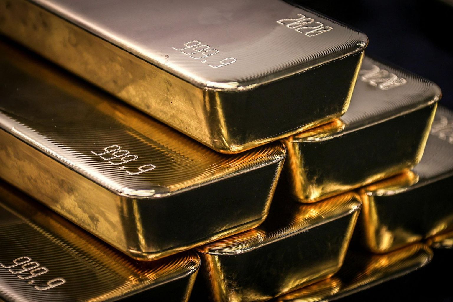 Kulda investeerimisel on mitu võimalust, tuntuim neist on osta füüsilist kulda.