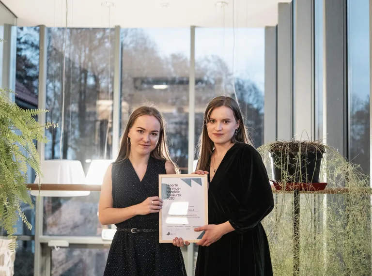 2020. aasta parim noorte pärimusbänd, duo Mann & Juula.