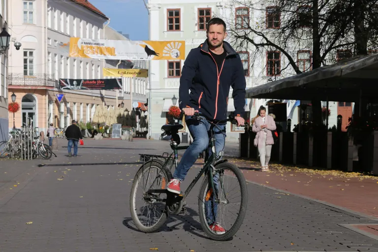 Eero ­Jansoni side Pärnuga on säilinud, kuid oma kodulinnaks peab ta siiski Tartut.