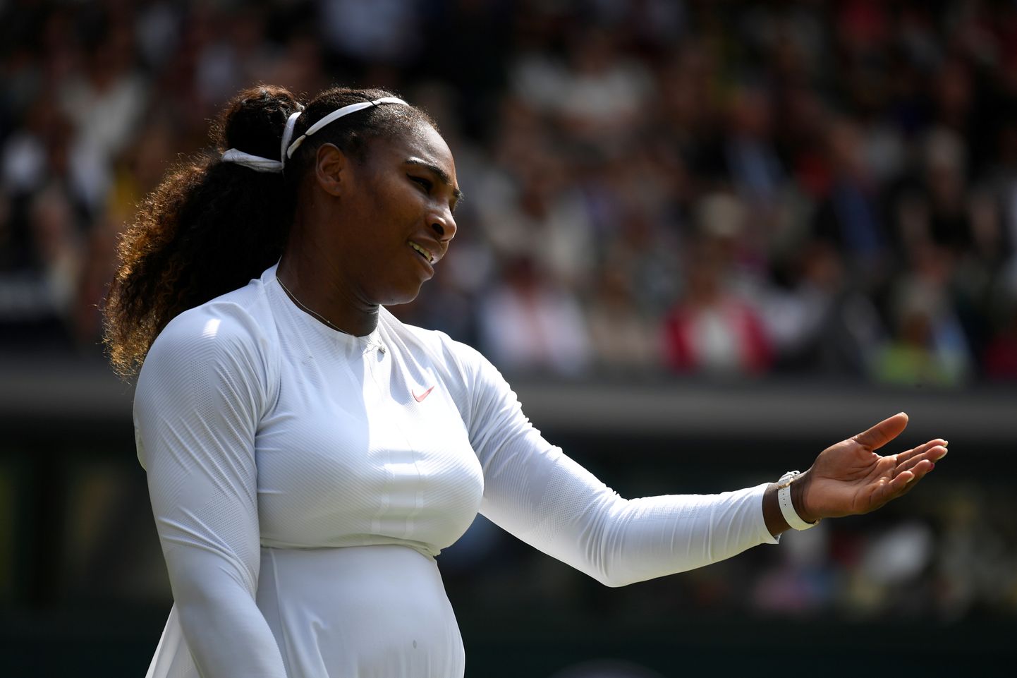 Serena Williams alistas Julia Görgesi ja jõudis Wimbledoni tenniseturniiri finaali.