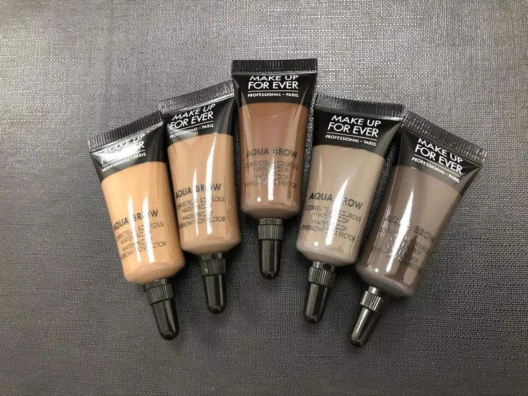 Make Up For Ever Aqua Brow (23 евро, салон Poetica)