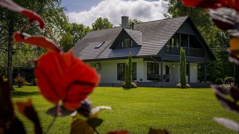 Surfiranna äärsest seltsimajast nutika aiaoaasini: selgusid Pärnumaa aasta kaunimad kodud
