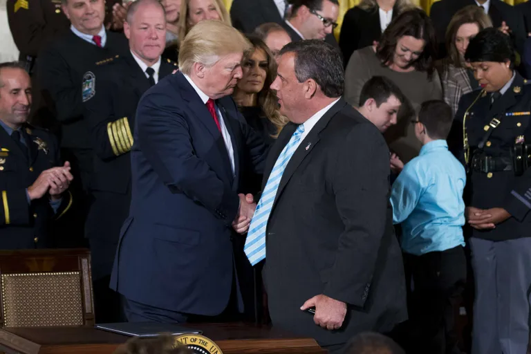 Donald Trump ja Chris Christie.