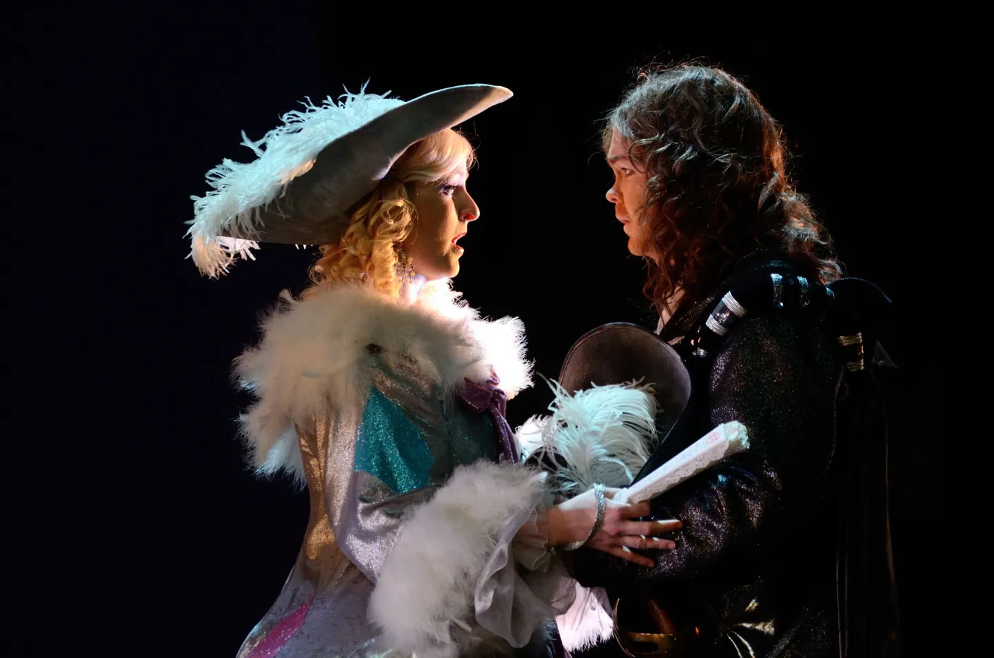 Eino Tambergi «Cyrano de Bergerac» Estonia ja EMTA ooperistuudio esituses. Anu-Mari Uuspõld (Roxane) ja Mehis Tiits (Christian de Neuvillette).