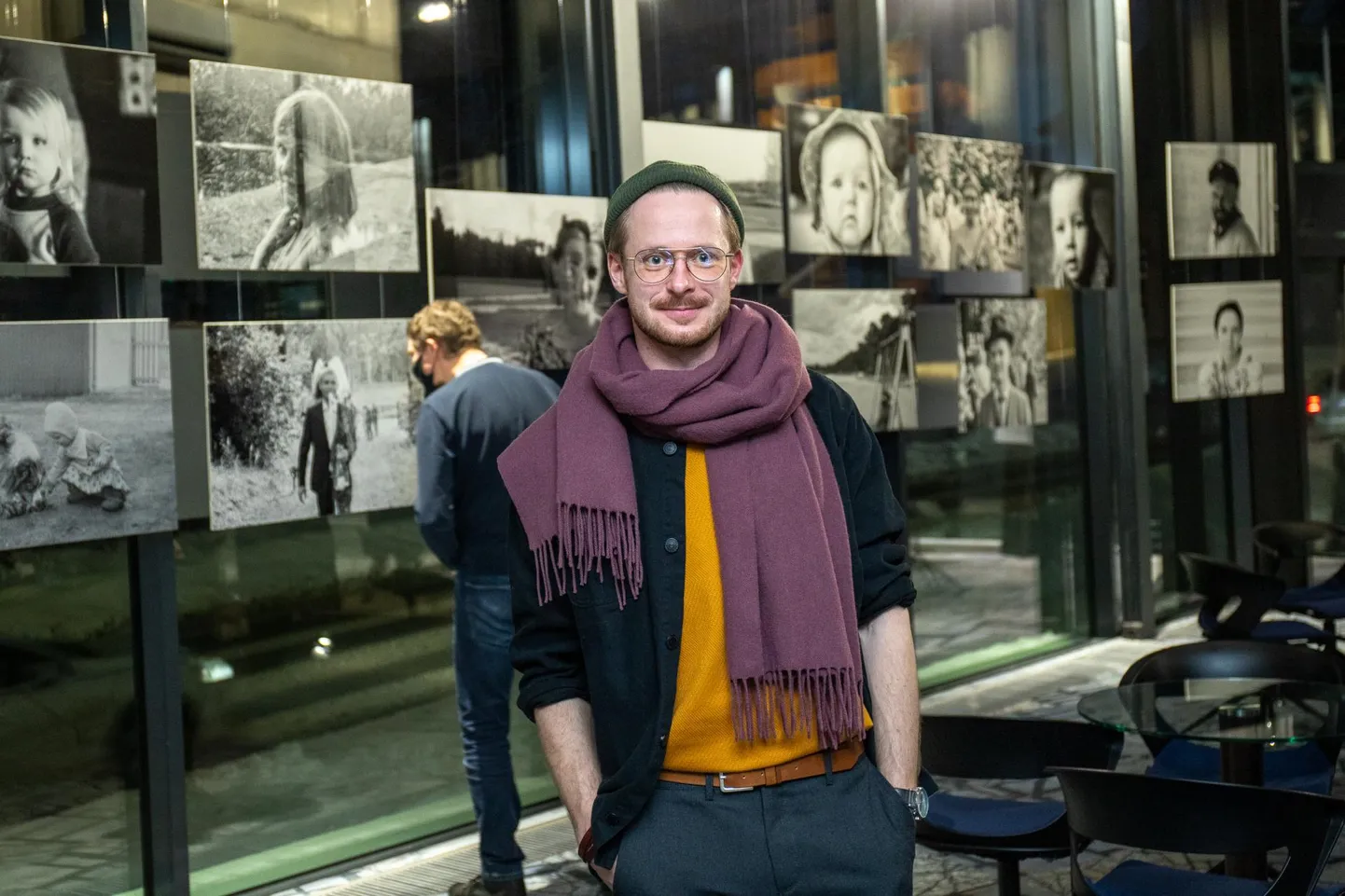 Jaanus Tepomees usaldab inimesi portreteerides kaamerat ja juhust.