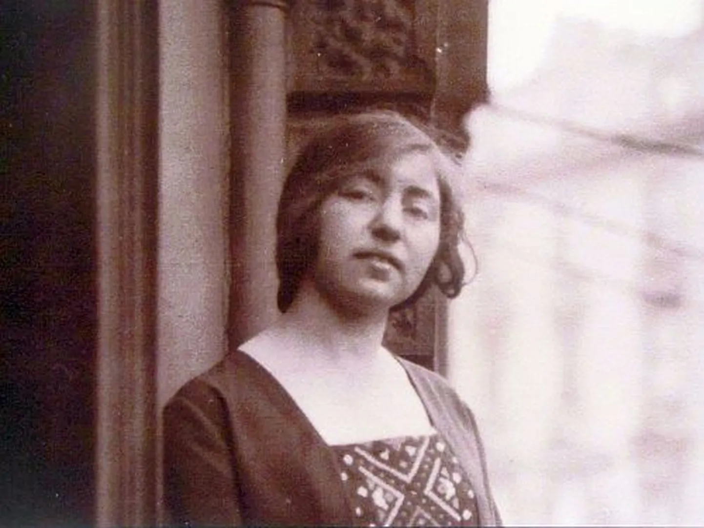 Dora Gordine