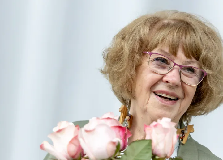 ARVUSTUS Maaja Hage teine luulekogu «modus vivendi» – ema ja tütre ...