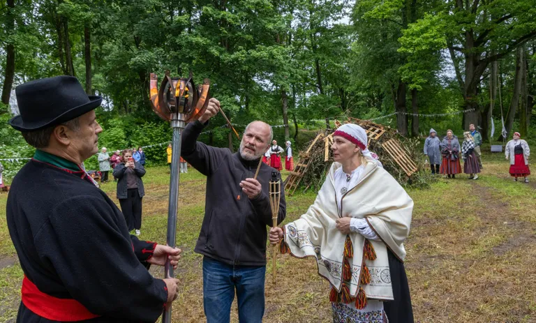 Laulupeotuli jõudis oma teekonnal Viljandimaale Paistu.