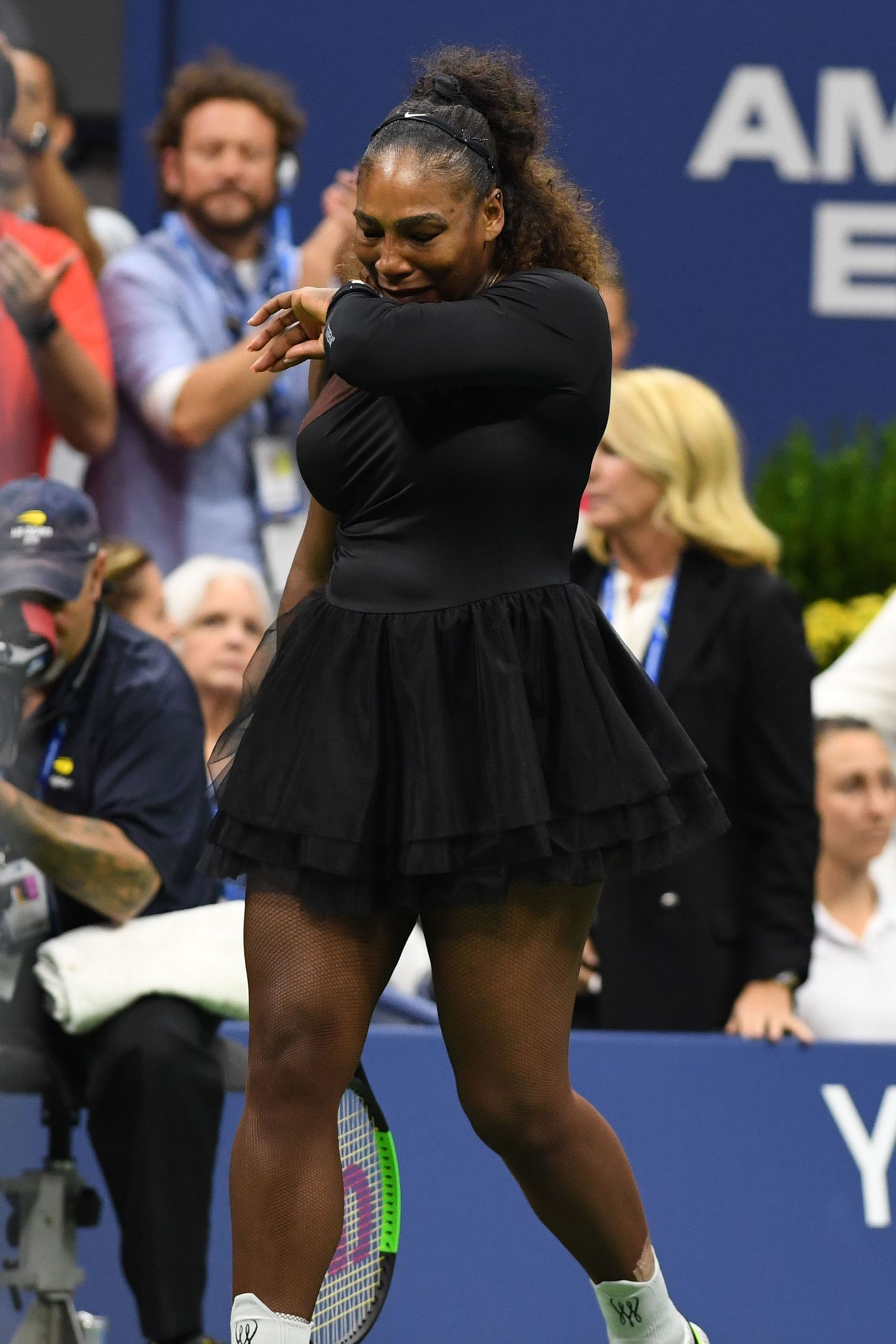Serena Williams kaotas USA lahtiste finaalis Naomi Osakale 2:6, 4:6.