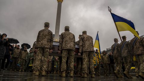 Krievu uzbrukumā Kijivai nogalināto skaits pieaudzis līdz 23 cilvēkiem