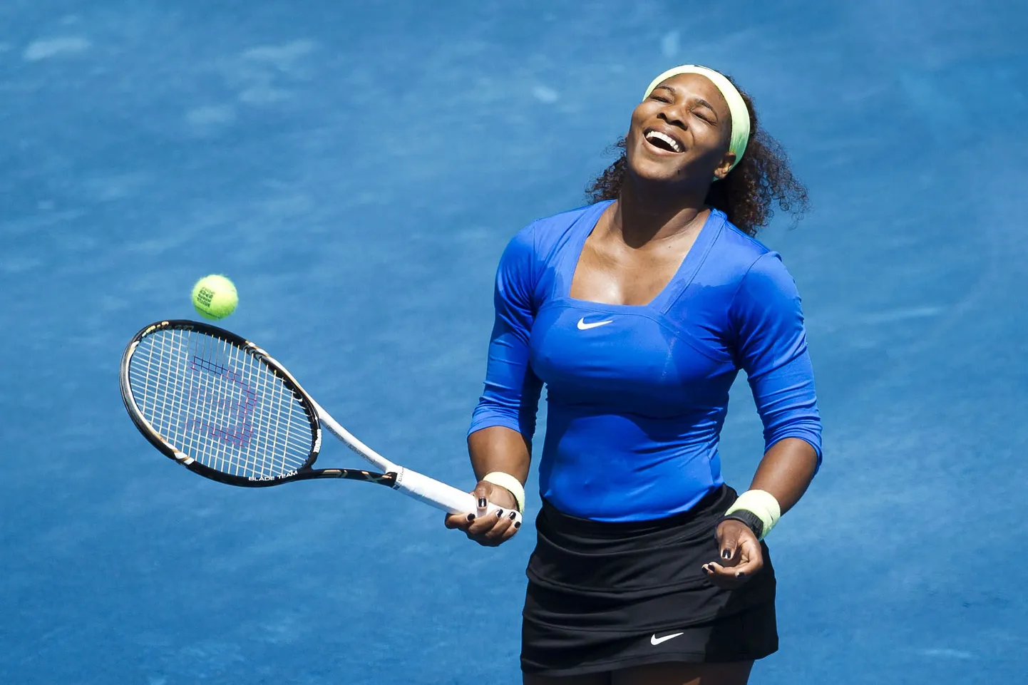 Serena Williams võitis Madridi turniiril Šarapovat.