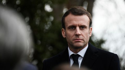 Prantsuse valitsusest lahkus kolm ministrit