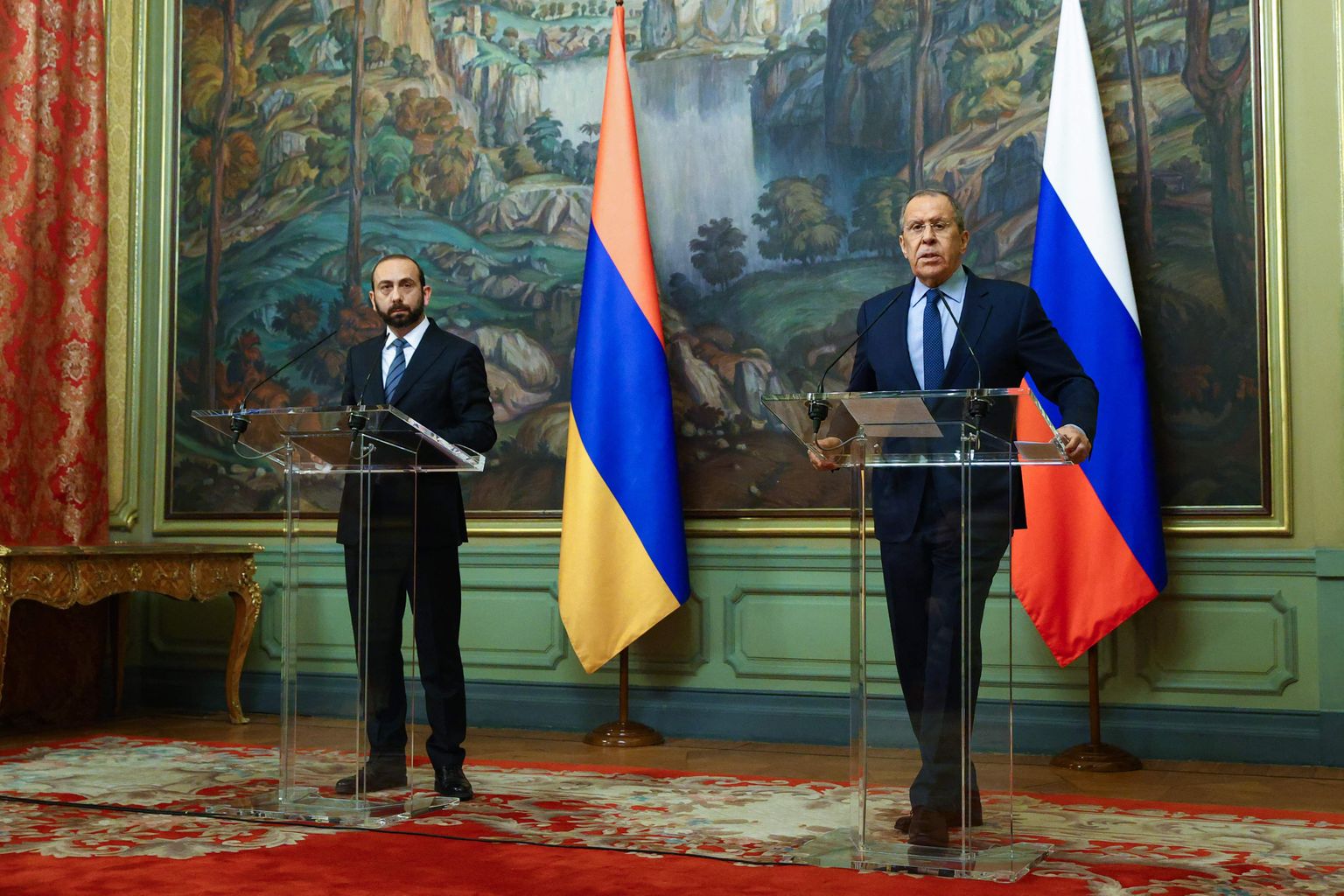Venemaa välisminister Sergei Lavrov ja tema Armeenia ametivend Ararat Mirzojan Moskvas 20. märts 2023.