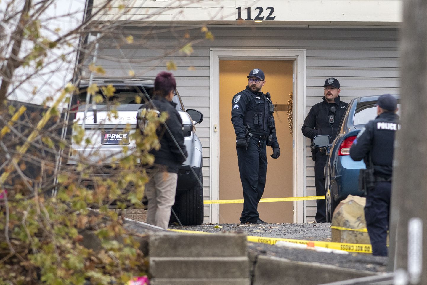 Politsei Idahos Moscow's ülikoolilinnakus asuvas majas, kus 13. novembril 2022 pussitati surnuks neli üliõpilast