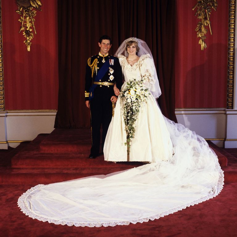 Printsess Diana ja prints Charles oma pulmapäeval 29. juulil 1981