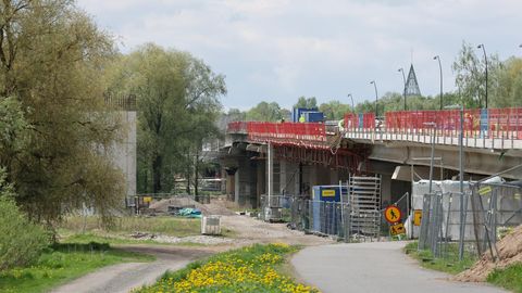 Sõpruse sild valmib ennaktempos, linn varub raha