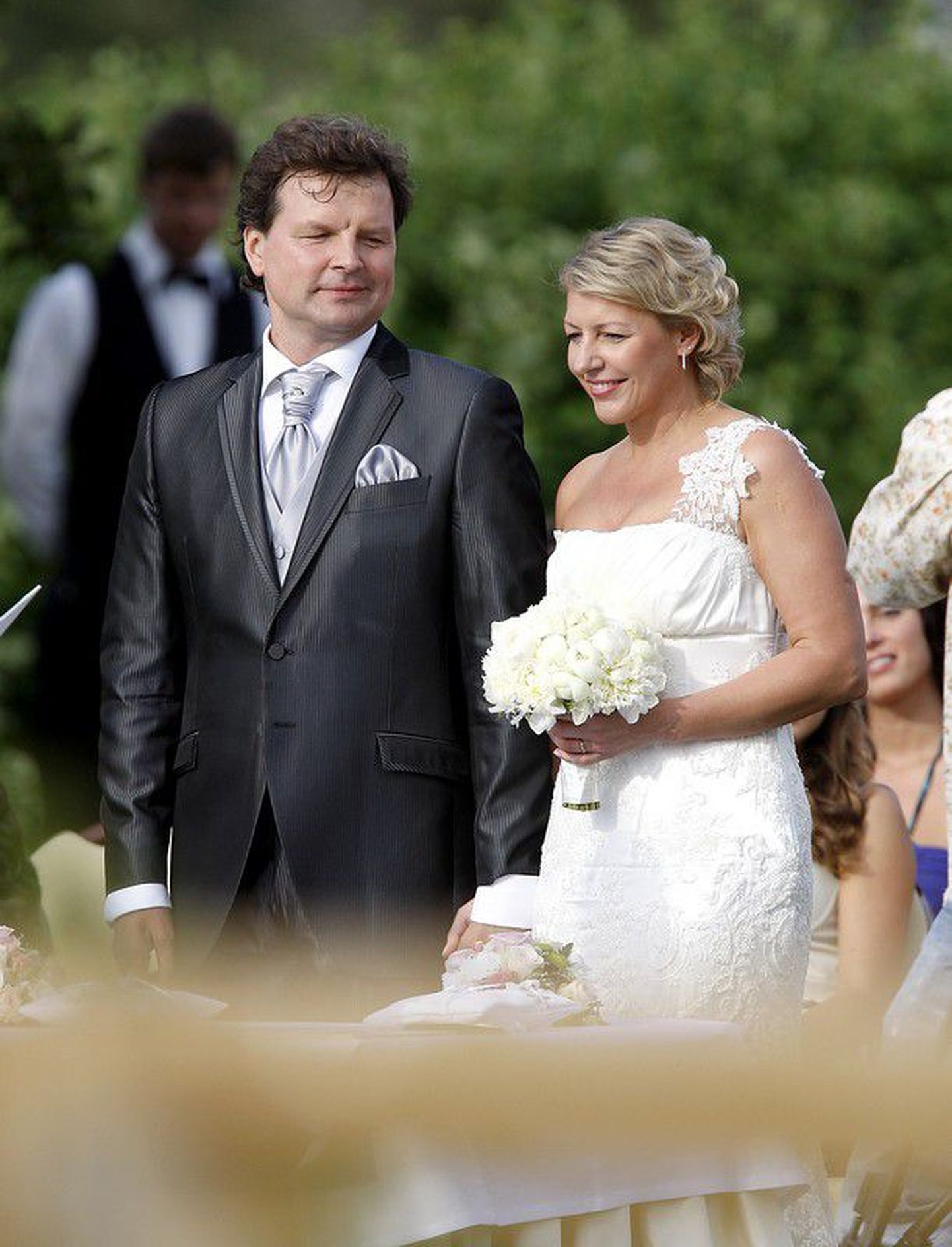 30 июля 2010 года Вилья Сависаар и Таймо Тоомаст сочетались законным браком.