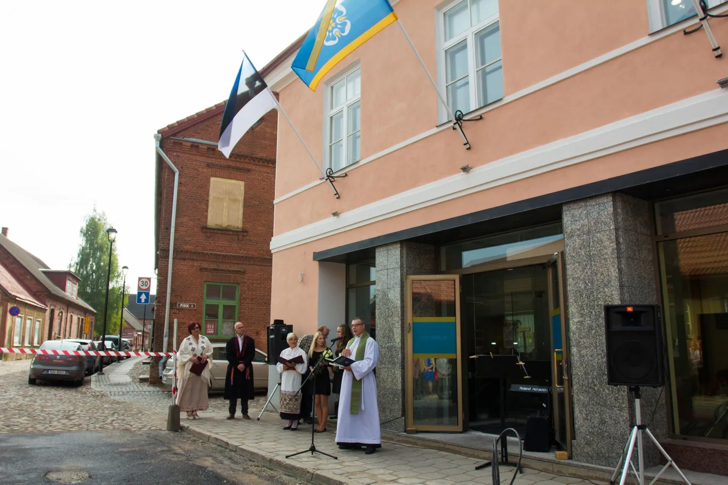 Viljandi vallamaja avati 2014. aasta augustis. Sellest ajast on vald paisunud.