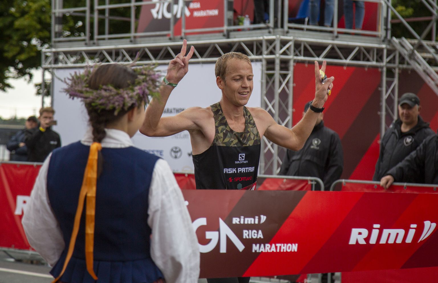 "Rimi Rīgas maratons" 42 km distances vīriešiem, pirmās vietas ieguvējs, Latvijas skrējējs Kristaps Bērziņš.