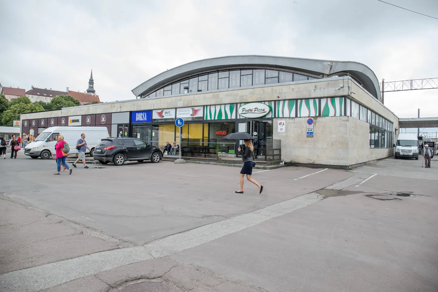 Balti jaama paviljonihoone on rekonstrueerimistöödeks suletud.