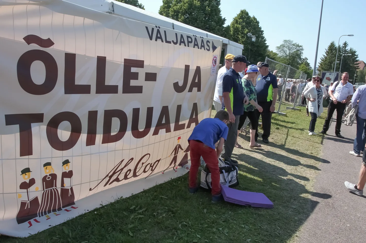 Õlleala laulupeol.