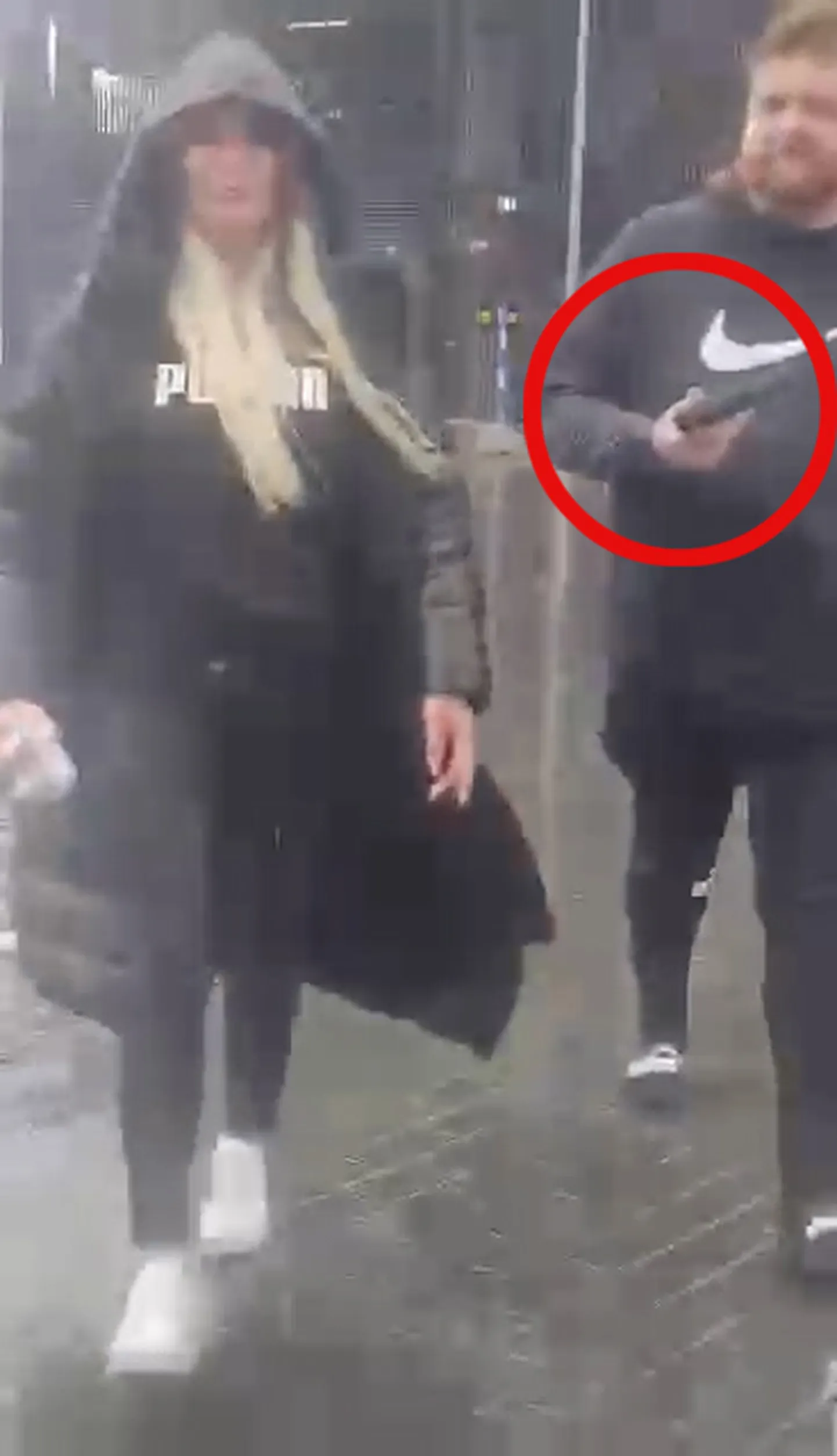Кадры из видео.