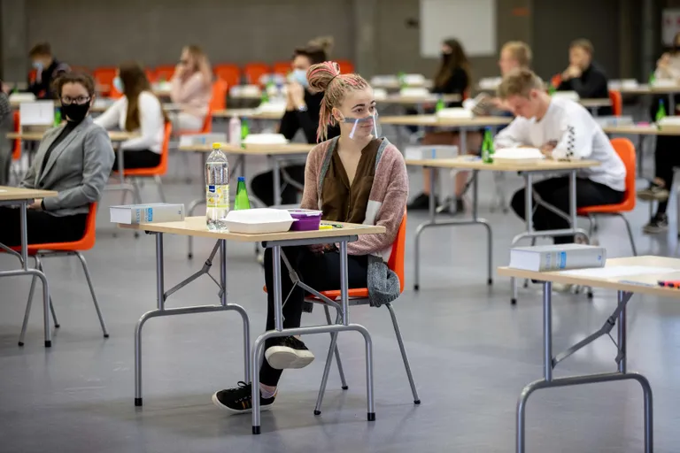 Eesti keele riigieksam Jüri gümnaasiumis. FOTO: