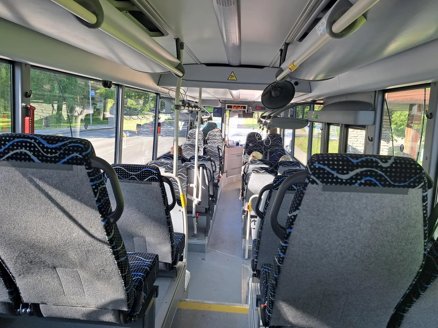 Uued liinibussid on vaiksed ja mugavad.