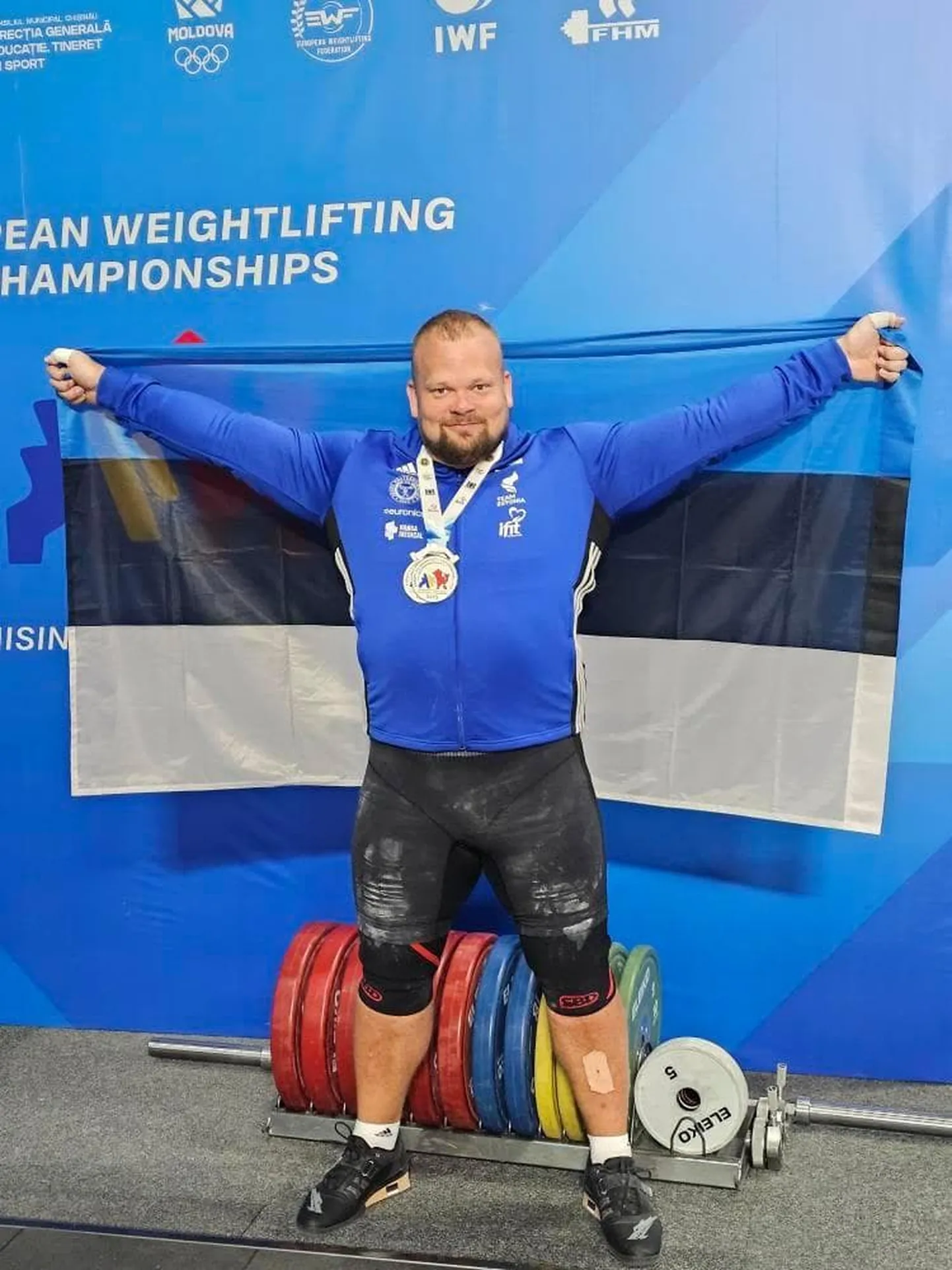 Mart Seim võitis tõstmise EMil hõbemedali.