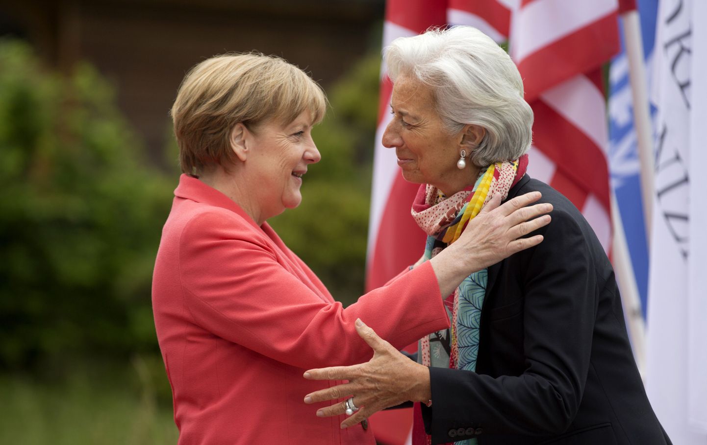 Angela Merkel ja Christine Lagarde G-7 kohtumisel Saksamaal.