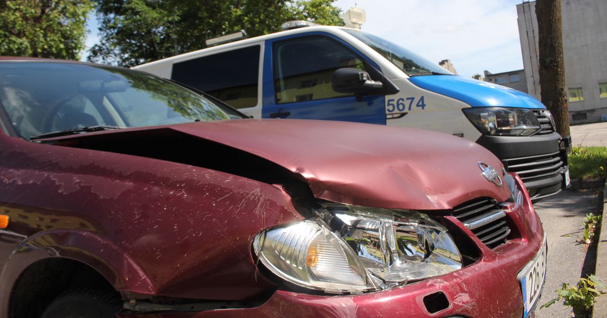 Paide kesklinnas põrkas kaks sõiduautot kokku