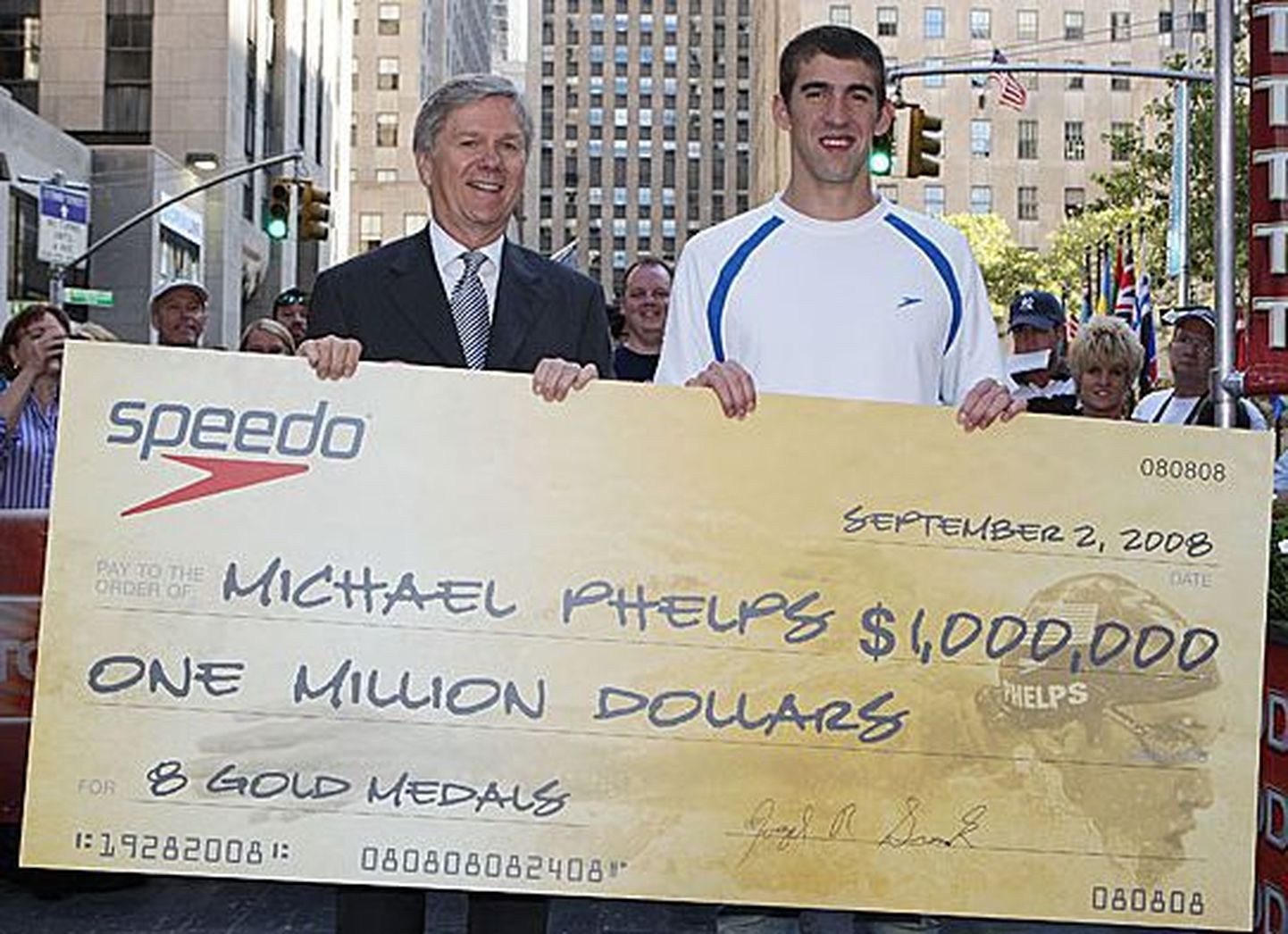 Michael Phelps rajas miljoni dollariga noori ujujaid toetava fondi