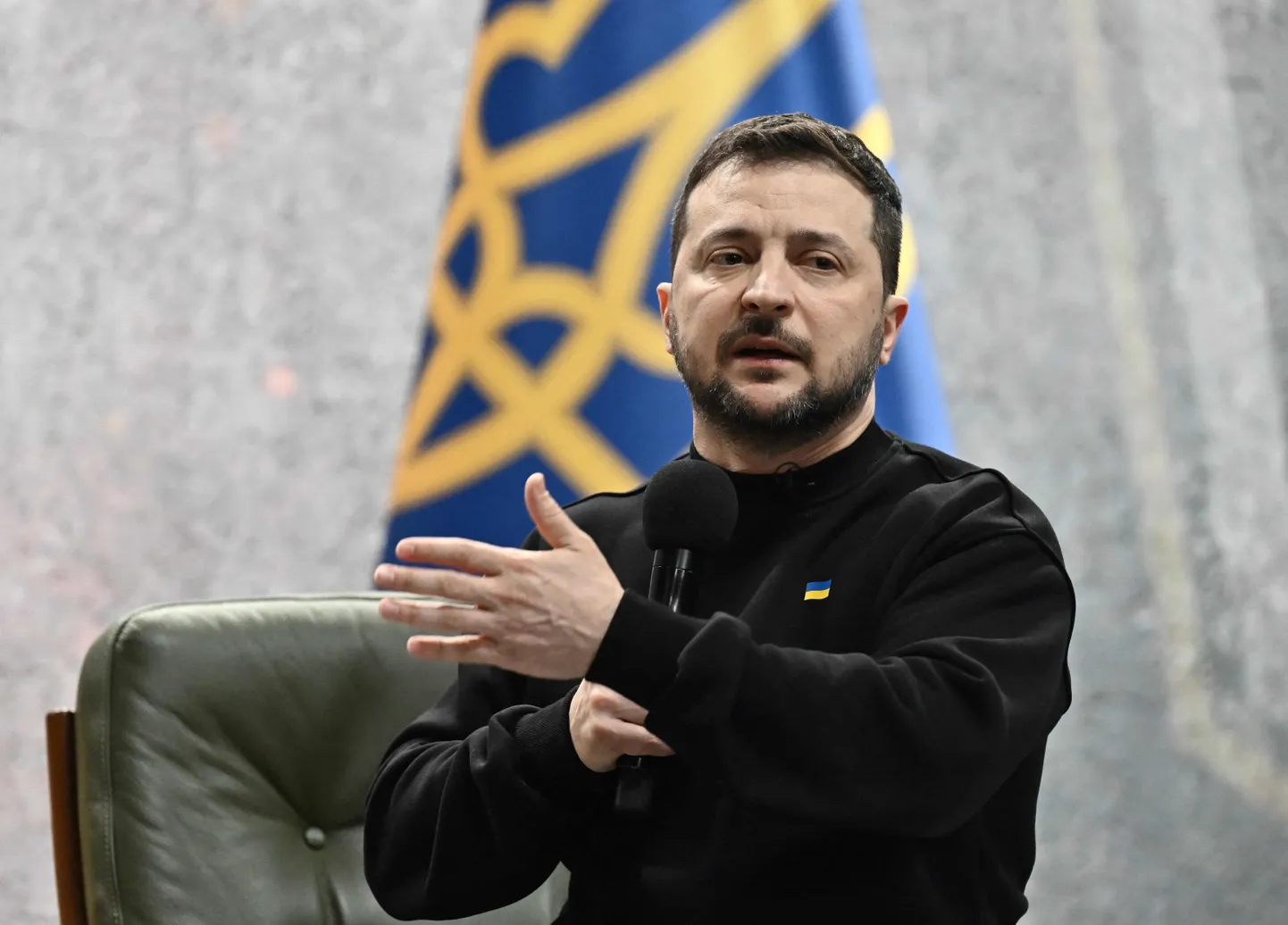 Владимир Зелеснкий