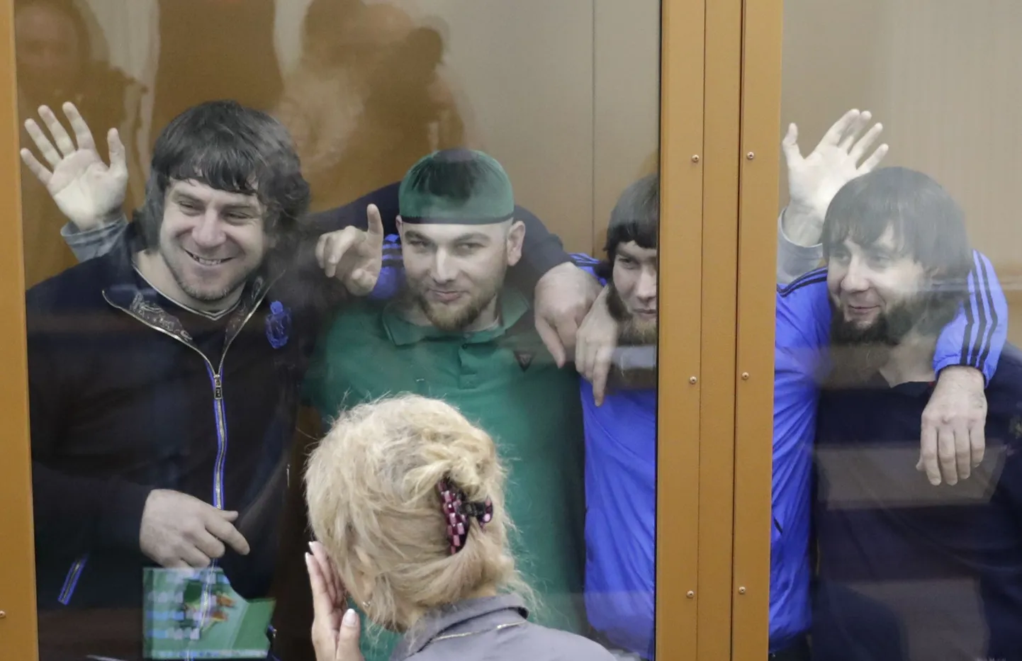 Süüalused kohtus (vasakult paremale): Temirlan Eskerhanov, Šadid Gubašev, Anzor Gubašev and Zaur Dadajev.