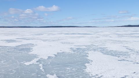 Somijā netālu no Krievijas robežas atrasts avarējis drons