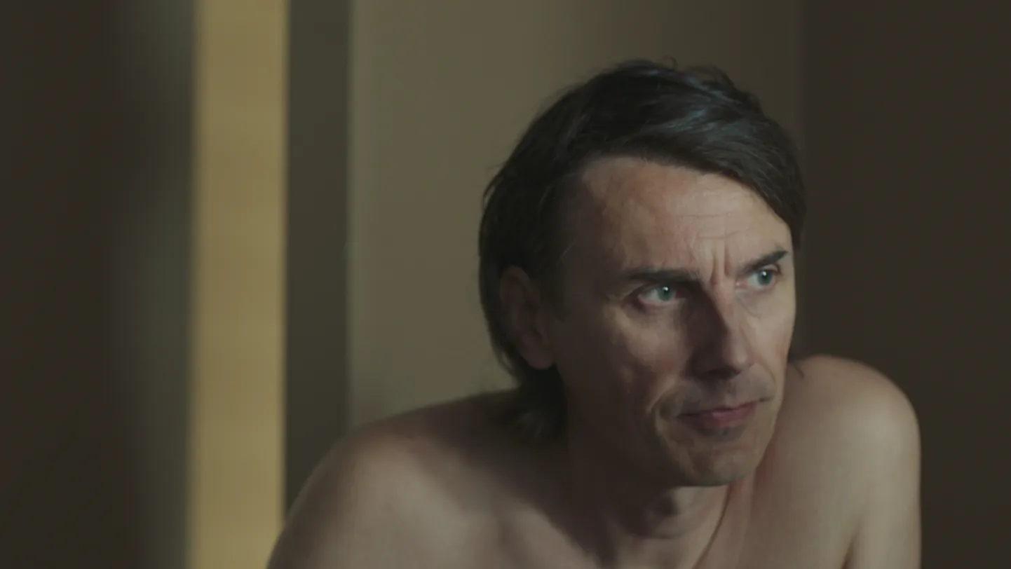 Filmikassetil «Libertas» teeb kaasa ka muusik Hendrik Sal-Saller, kellele see on esimene suurem filmiroll.