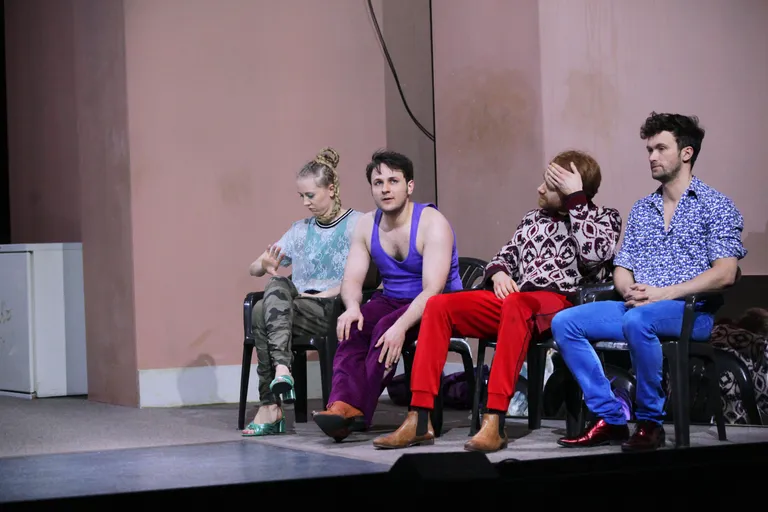 Linda Vaher, Dimitrij Schaad, Aram Tafreshian, Aleksandar Radenković Sebastian Nüblingu lavstuses «Get Deutsch or Die Tryin».