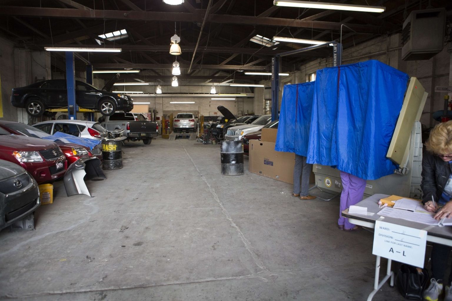 VIDEO "Mūzika skan, ieslēdzot gaismas." Autoserviss Jelgavā pusgadu