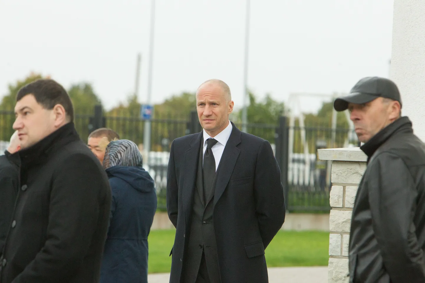 Meelis Lao (keskel) allilmaliider Nikolai Tarankovi matustel septembri lõpus.