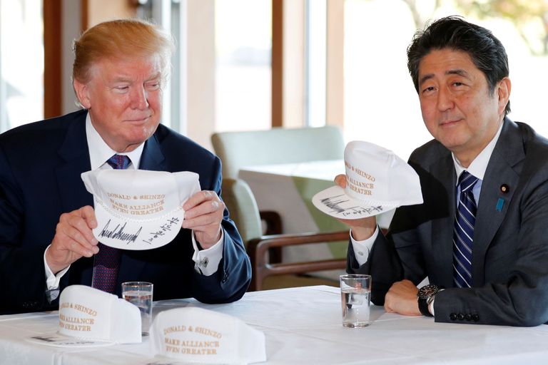 Donald Trump ja Shinzo Abe