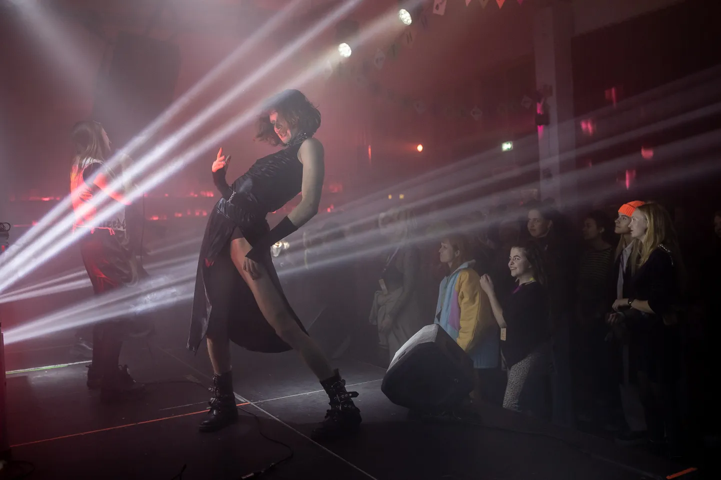 Tallinn Music Week 2021. BÄM lava. Valge Tüdruk ehk Elina Masing.