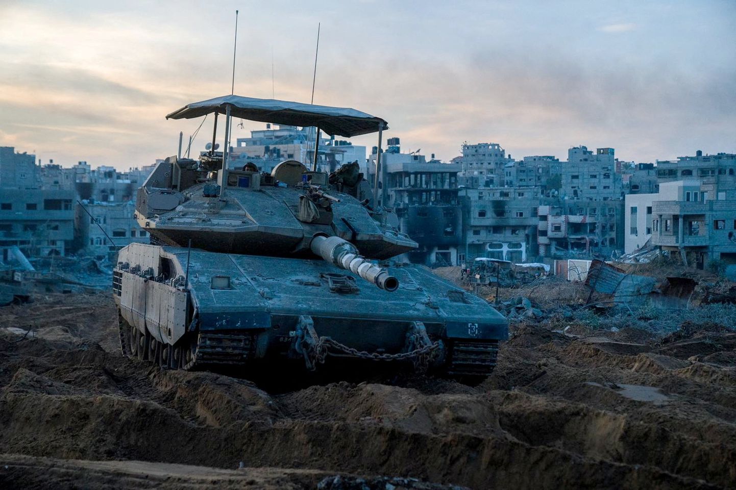 Iisraeli tank täna Gaza sektoris.