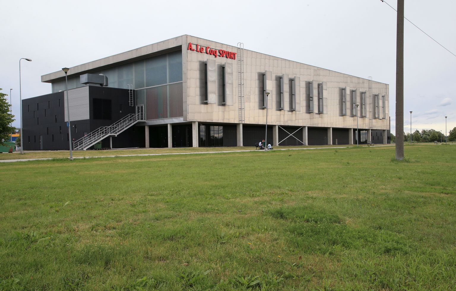 A.Le Coq Sport spordimaja Emajõe poolsesse äärde ehitatakse välijõusaal.