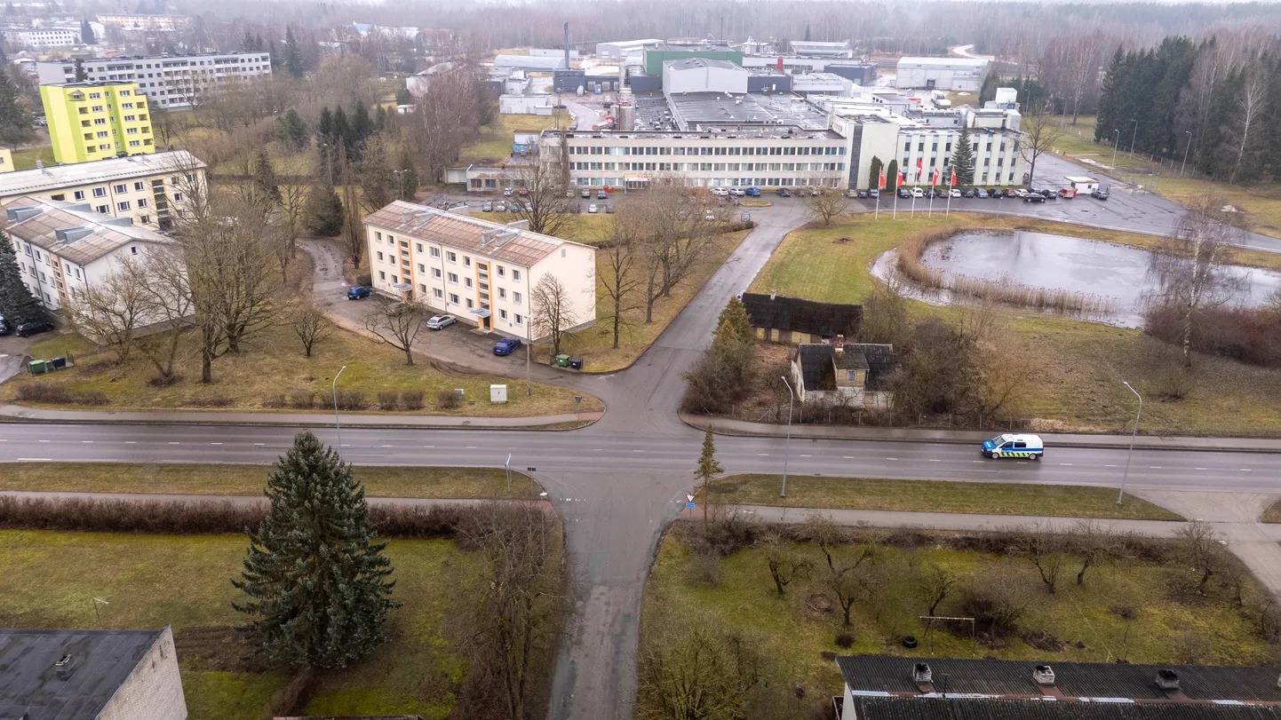 Põlvas jäi kaduma 17-aastane Fredy. Pildil on Jaama tänava piirkond, kus noormeest viimati liikumas nähti.