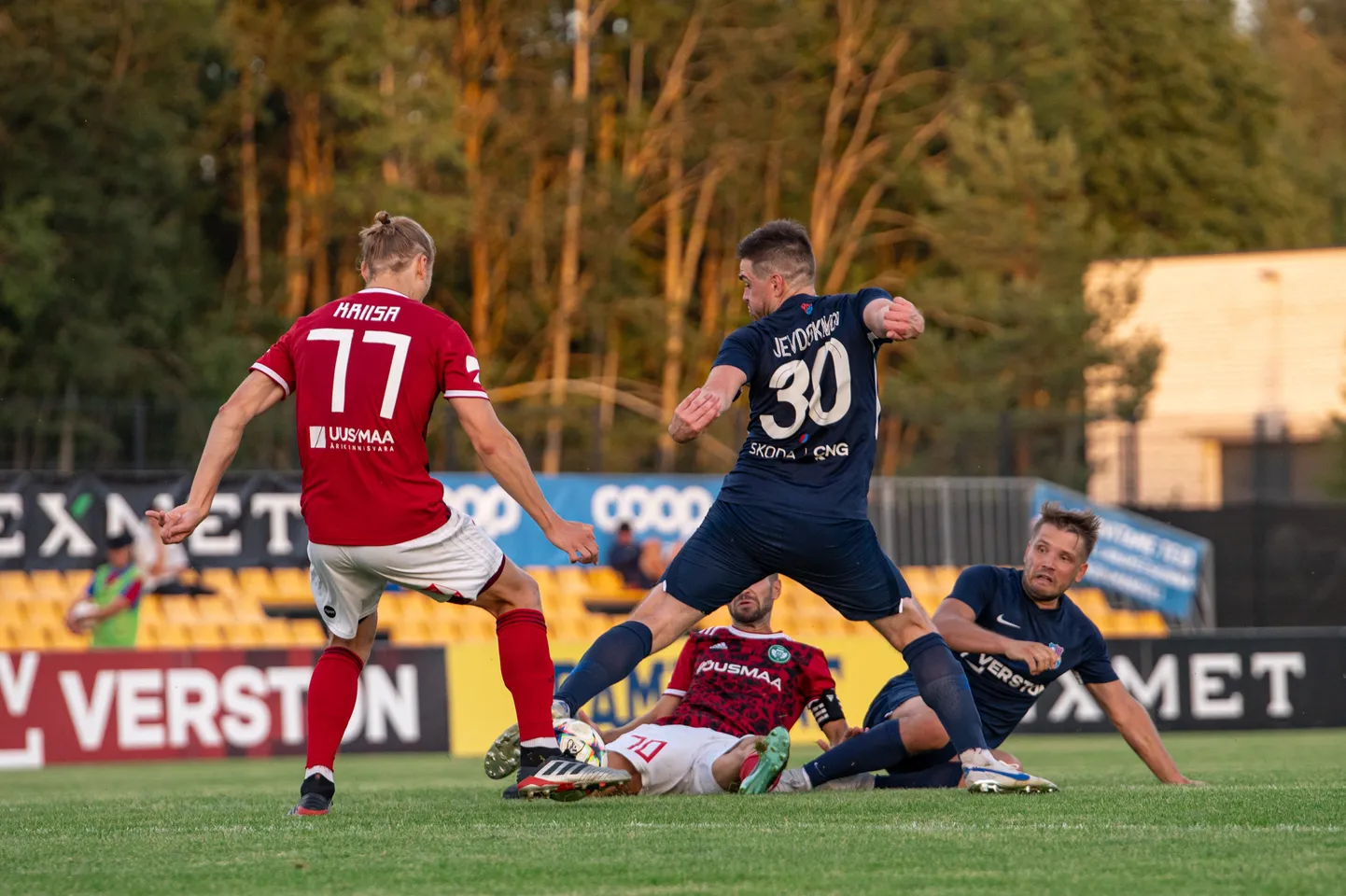 Jalgpalli väikese karika poolfinaalis olid vastamisis Paide Linnameeskond III ja Saue JK.